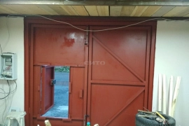 Недвижимость Гаражи и машиноместа / Гараж, > 30 м²