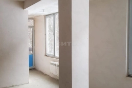Продам трехкомнатную вторичку 106.0 м² этаж 3/5 город Сочи поселок городского типа Красная Поляна Центральный, ул. Дальняя